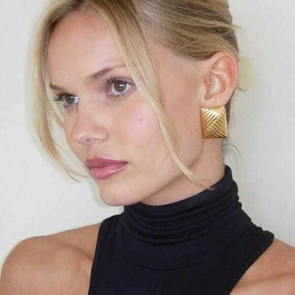 Yellow Gold Women's 18K Gold Plated Stainless Steel Striped Earring - Picture 4 of 10